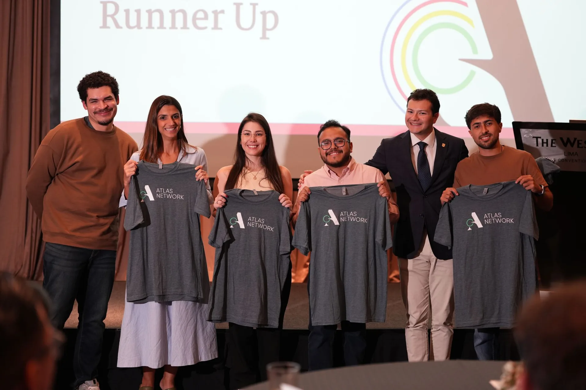 Participantes reconocidos durante el encuentro de Atlas Network en Lima